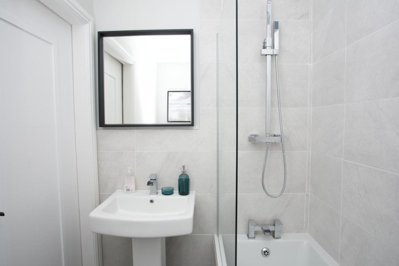 Lincoln House Apartments Бакстон Екстер'єр фото